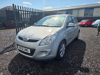 Used Hyundai i20 2012 for sale - 75996513: Photo