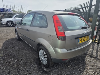 Used Ford Fiesta 2003 for sale - 75791758: Photo
