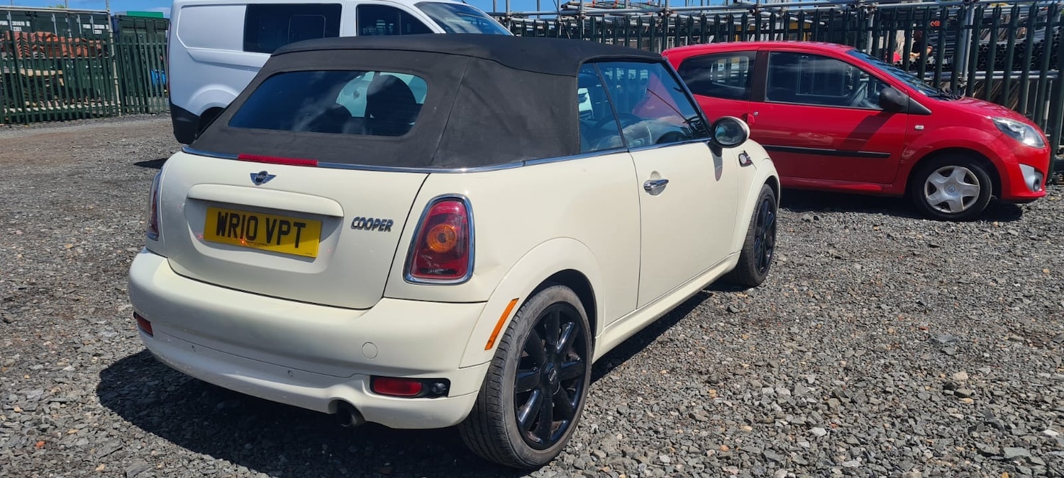 Used MINI Convertible 2010 for sale - 76438213: Photo 8