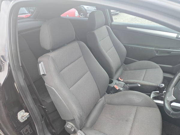 Used Vauxhall Astra 2010 for sale - 76300561: Photo 10