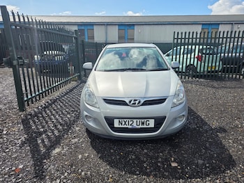 Used Hyundai i20 2012 for sale - 75352601: Photo