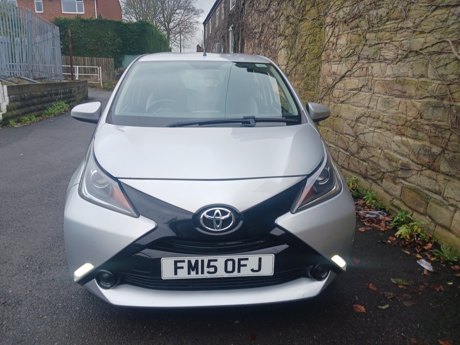Used Toyota AYGO 2015 for sale - 77494955: Photo 2