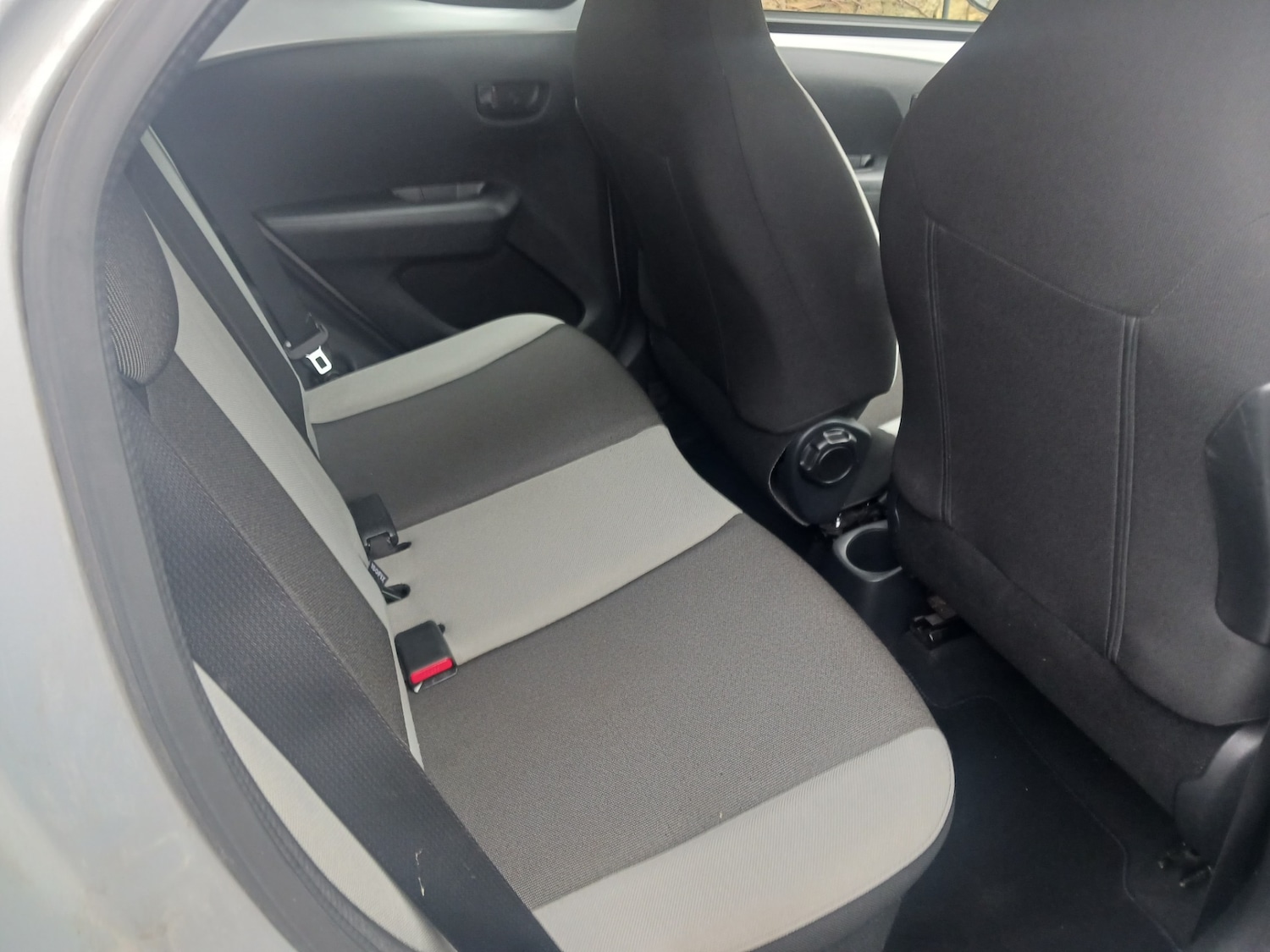 Used Toyota AYGO 2015 for sale - 77494955: Photo 7