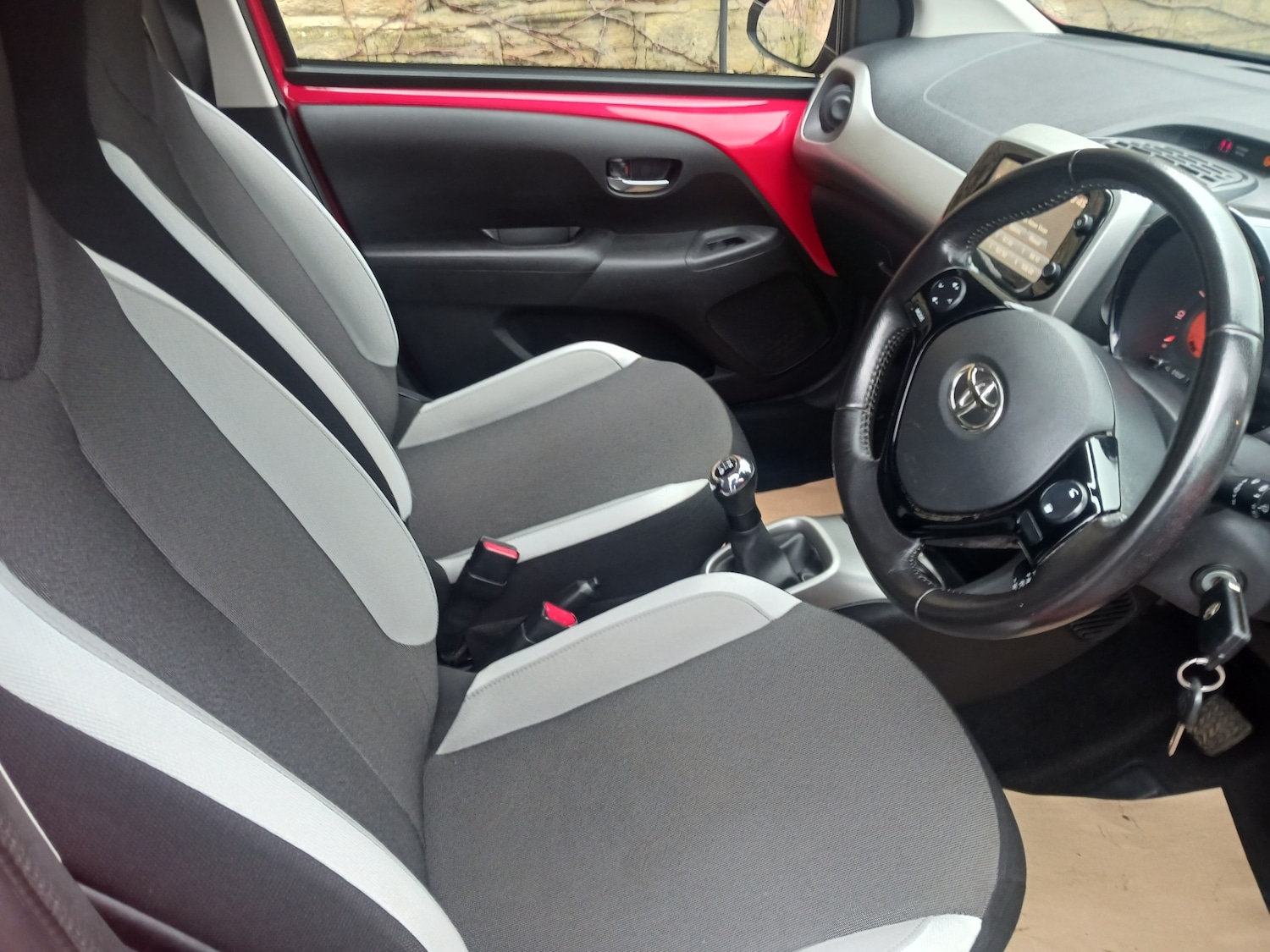 Used Toyota AYGO 2016 for sale - 77368011: Photo 10