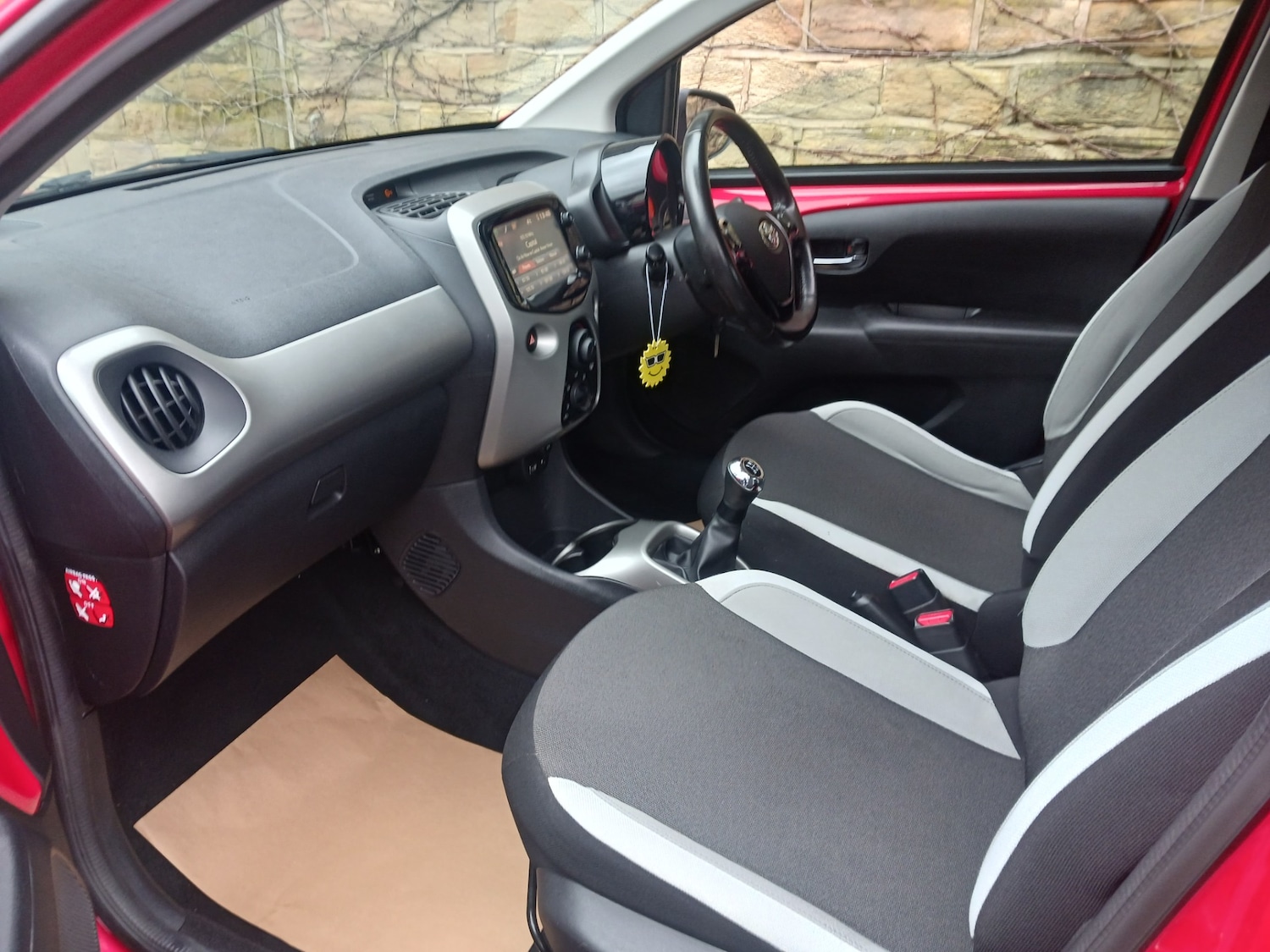 Used Toyota AYGO 2016 for sale - 77368011: Photo 19