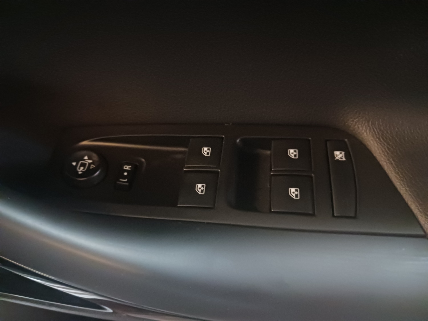 Used Vauxhall Astra 2016 for sale - 76921917: Photo 17