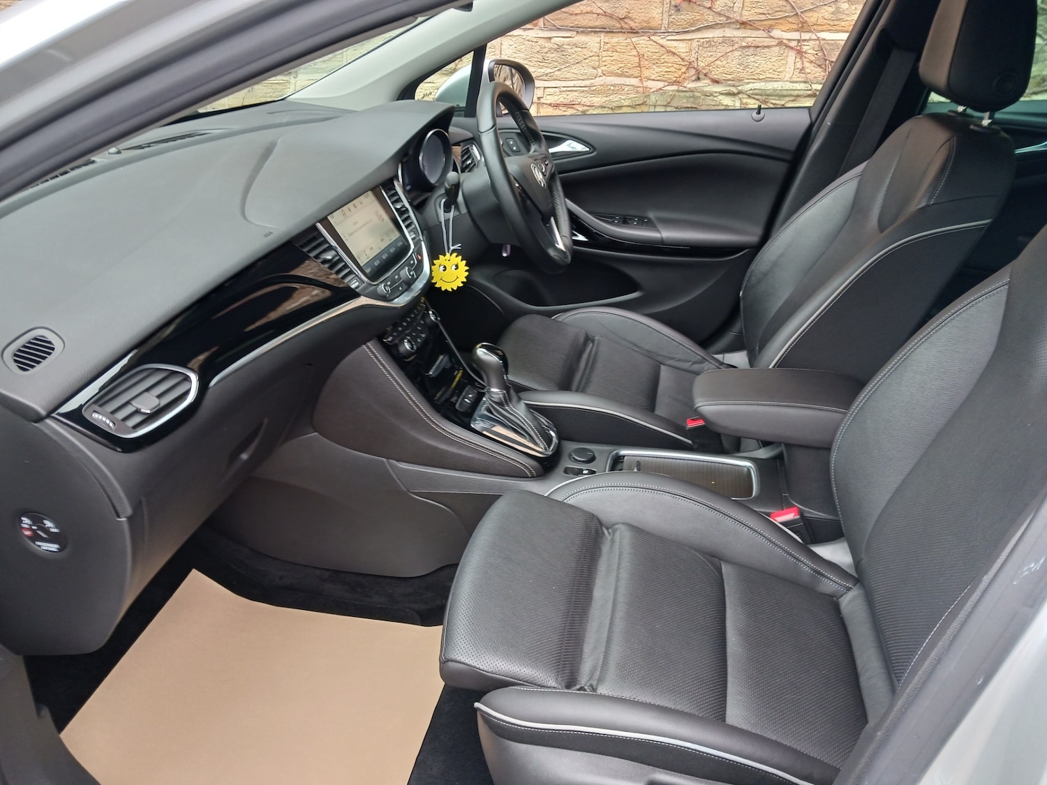 Used Vauxhall Astra 2016 for sale - 76921917: Photo 9