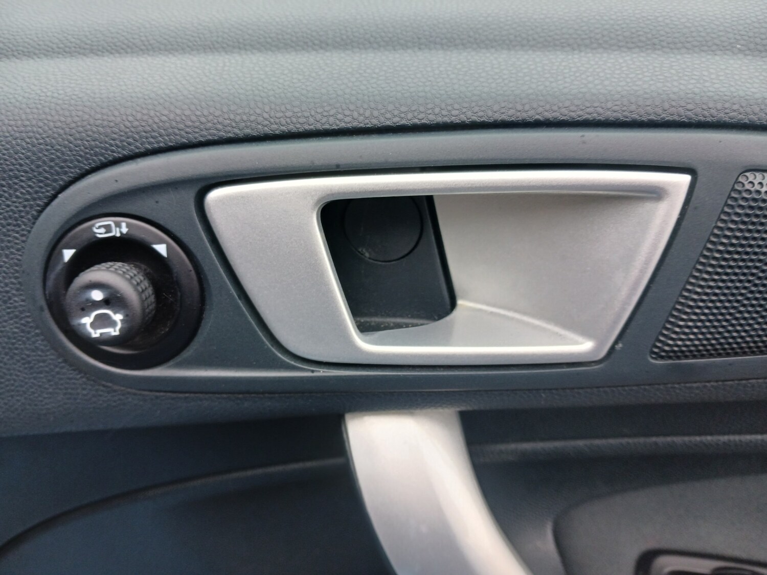 Used Ford Fiesta 2012 for sale - 77520477: Photo 12