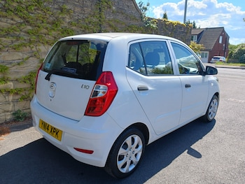 Used Hyundai i10 2014 for sale - 78477005: Photo