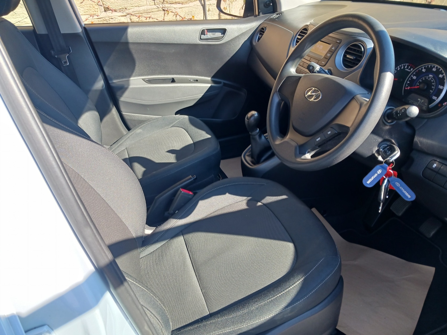 Used Hyundai i10 2018 for sale - 76921990: Photo 10