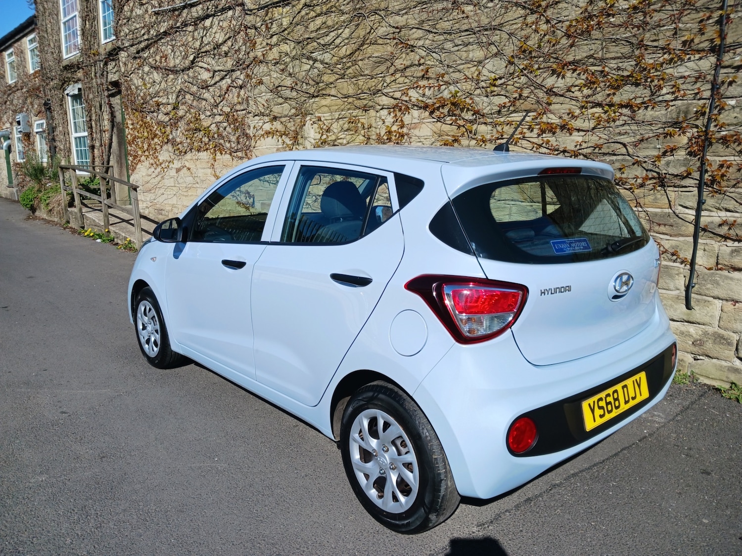 Used Hyundai i10 2018 for sale - 77328995: Photo 5