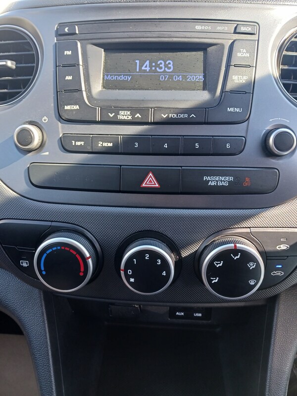 Used Hyundai i10 2018 for sale - 74292102: Photo 11