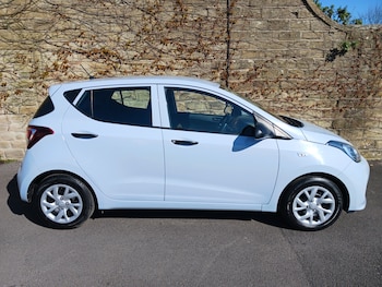 Used Hyundai i10 2018 for sale - 78001553: Photo