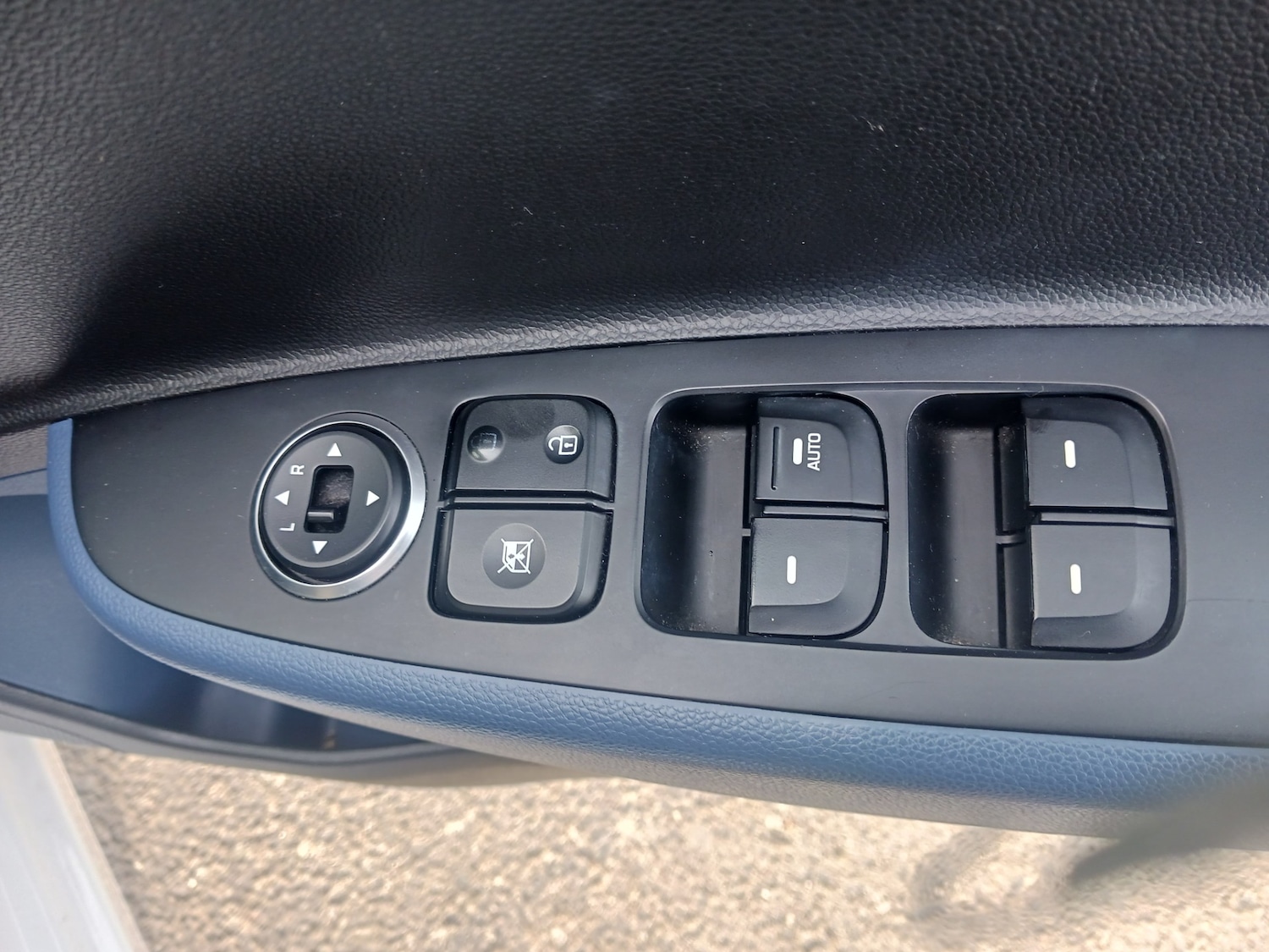 Used Hyundai i10 2014 for sale - 77654134: Photo 18