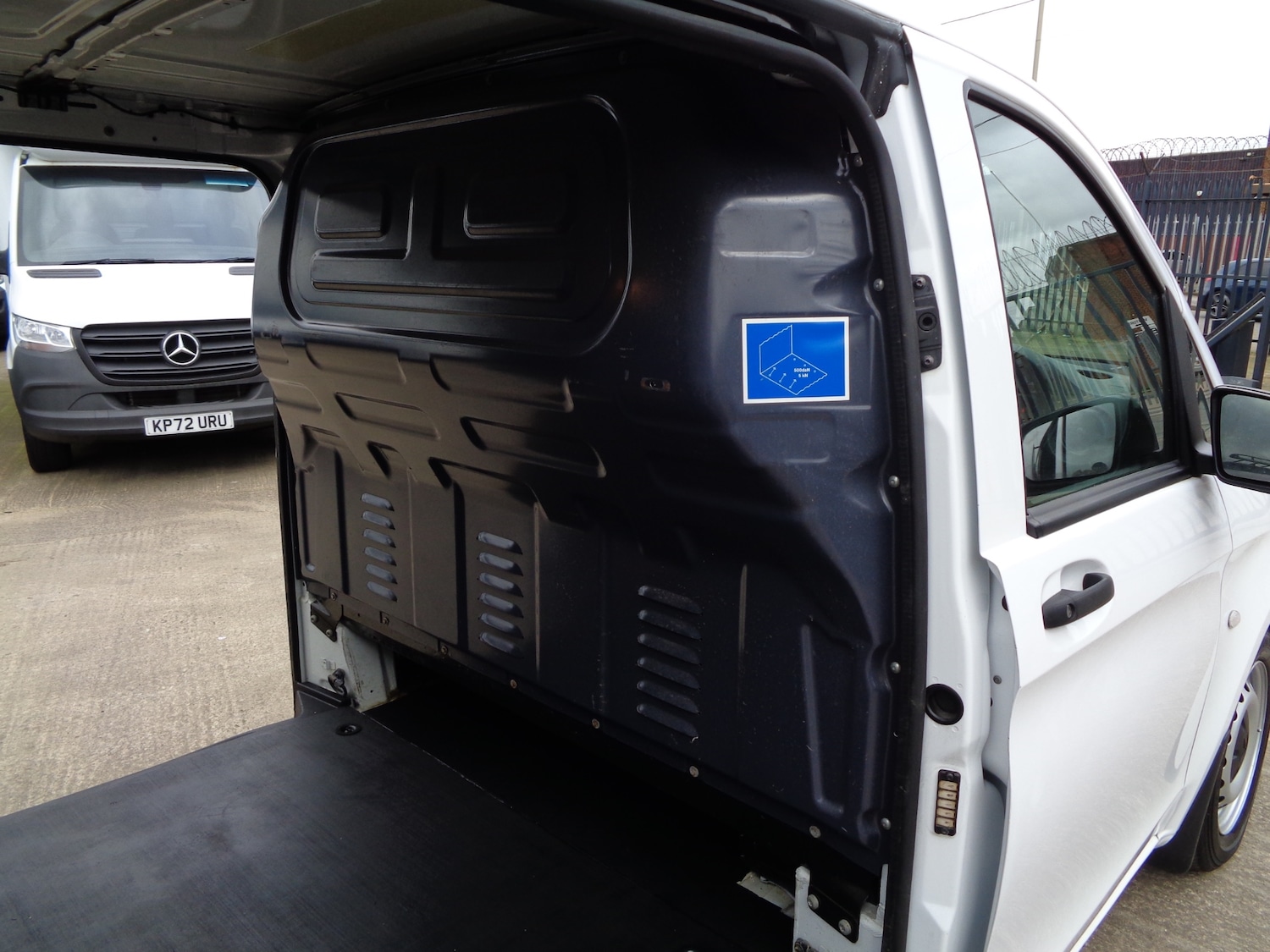 Used Mercedes-Benz Vito 2019 for sale - 77639859: Photo 13