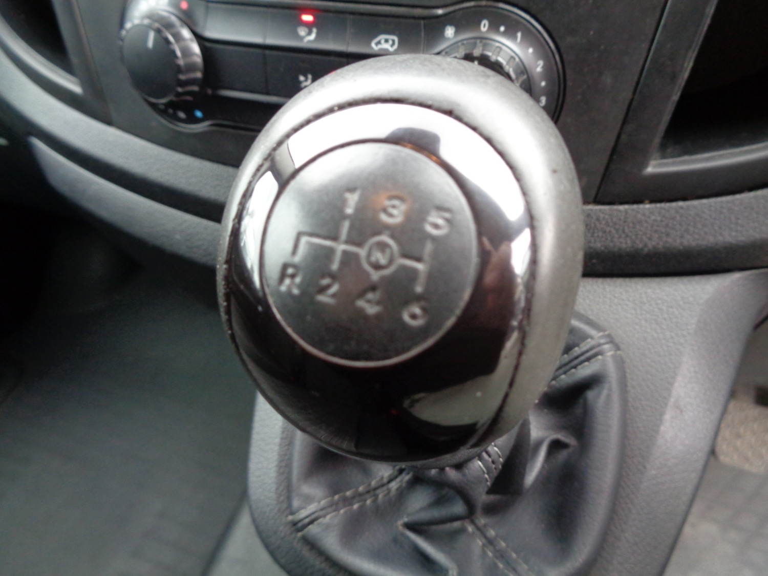 Used Mercedes-Benz Vito 2019 for sale - 77639859: Photo 25