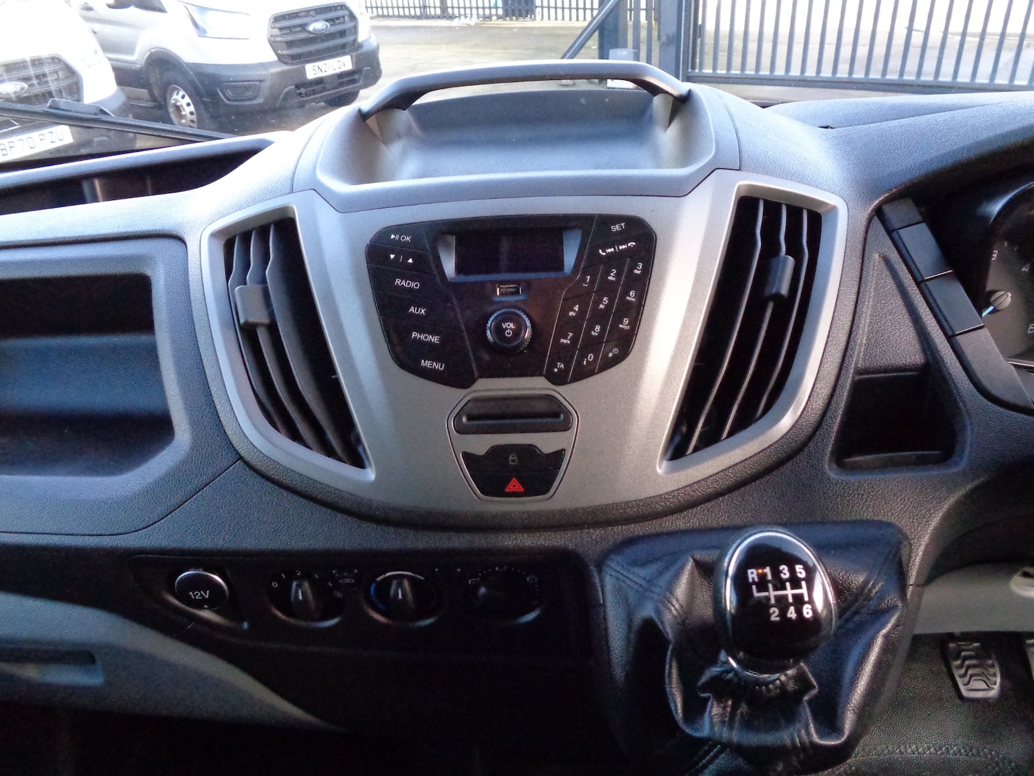 Used Ford Transit 2018 for sale - 76892229: Photo 21