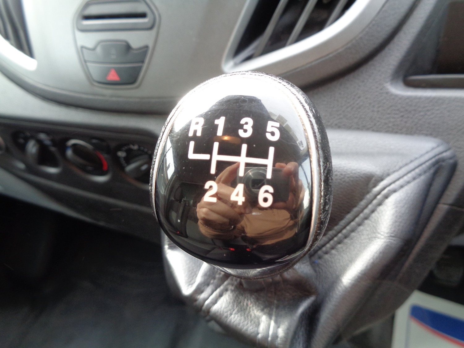 Used Ford Transit 2018 for sale - 77577948: Photo 23