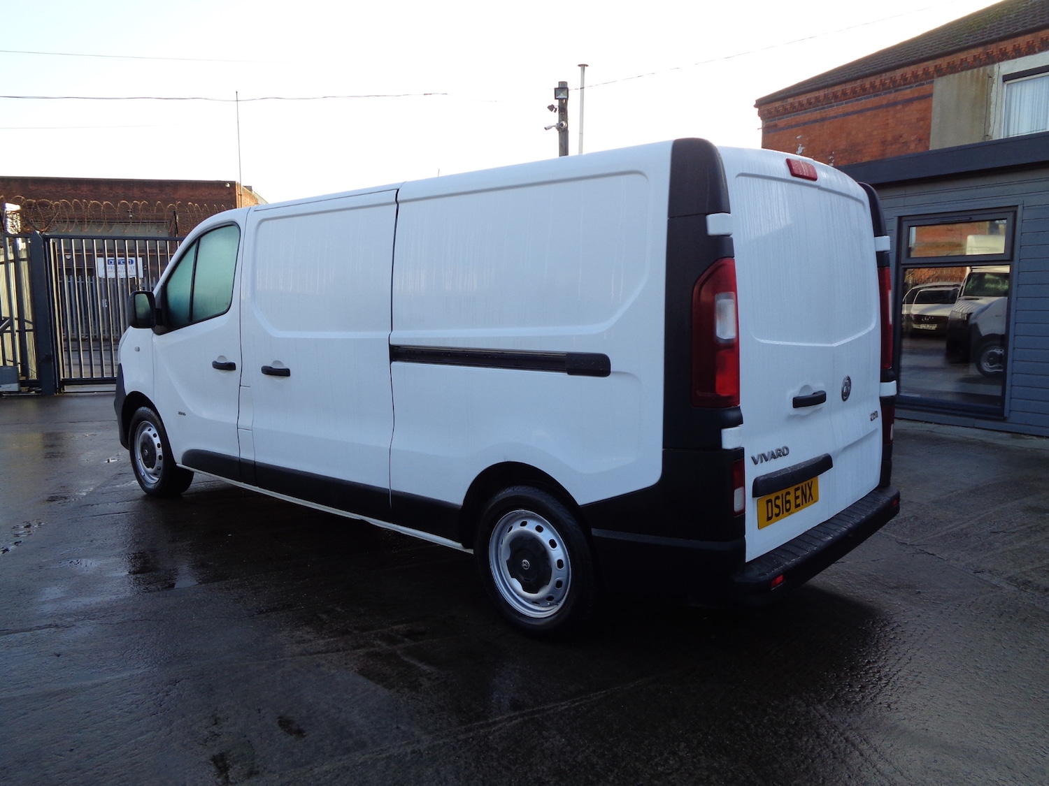 Used Vauxhall Vivaro 2016 for sale - 77391695: Photo 6