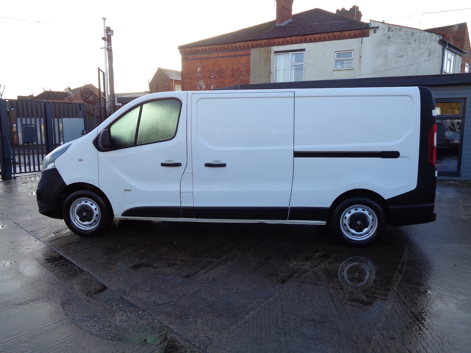Used Vauxhall Vivaro 2016 for sale - 77391695: Photo 8