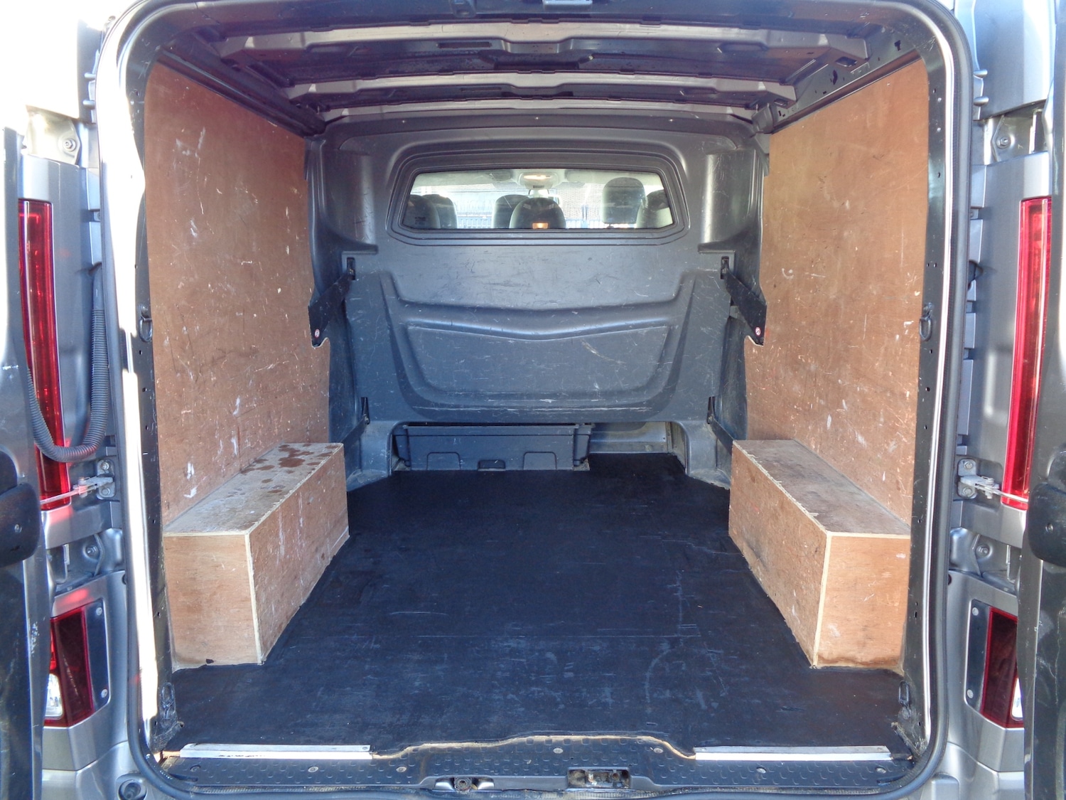 Used Vauxhall Vivaro 2018 for sale - 77104095: Photo 10