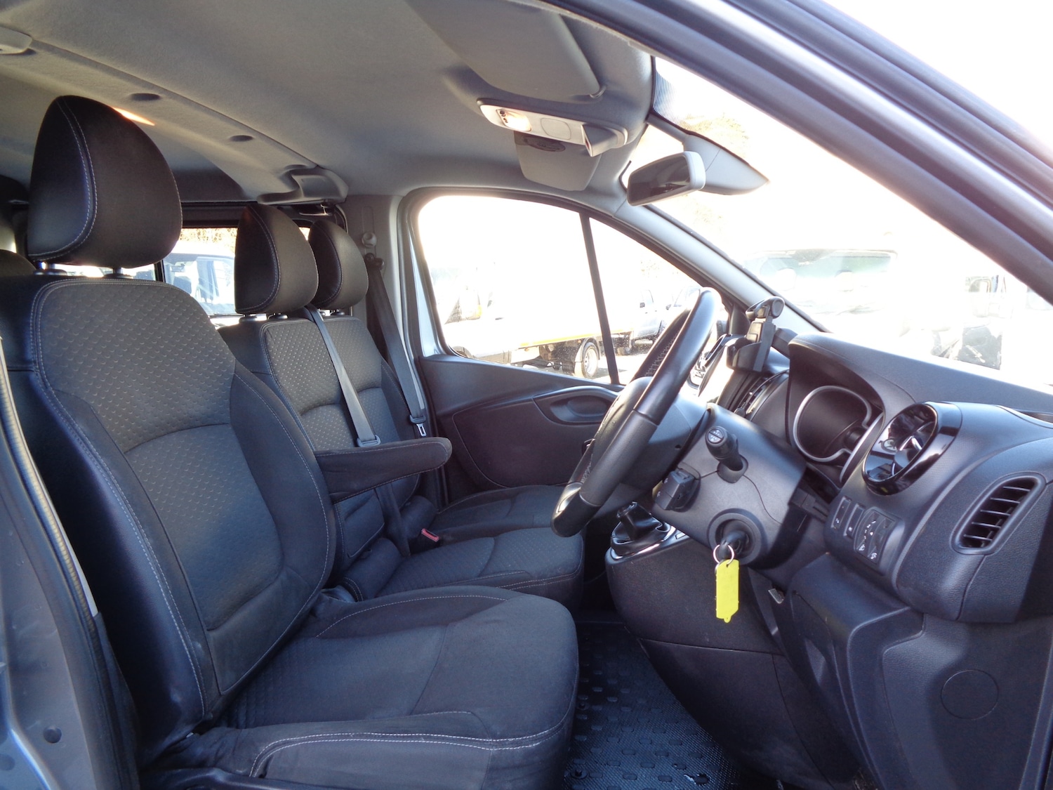 Used Vauxhall Vivaro 2018 for sale - 77104095: Photo 18