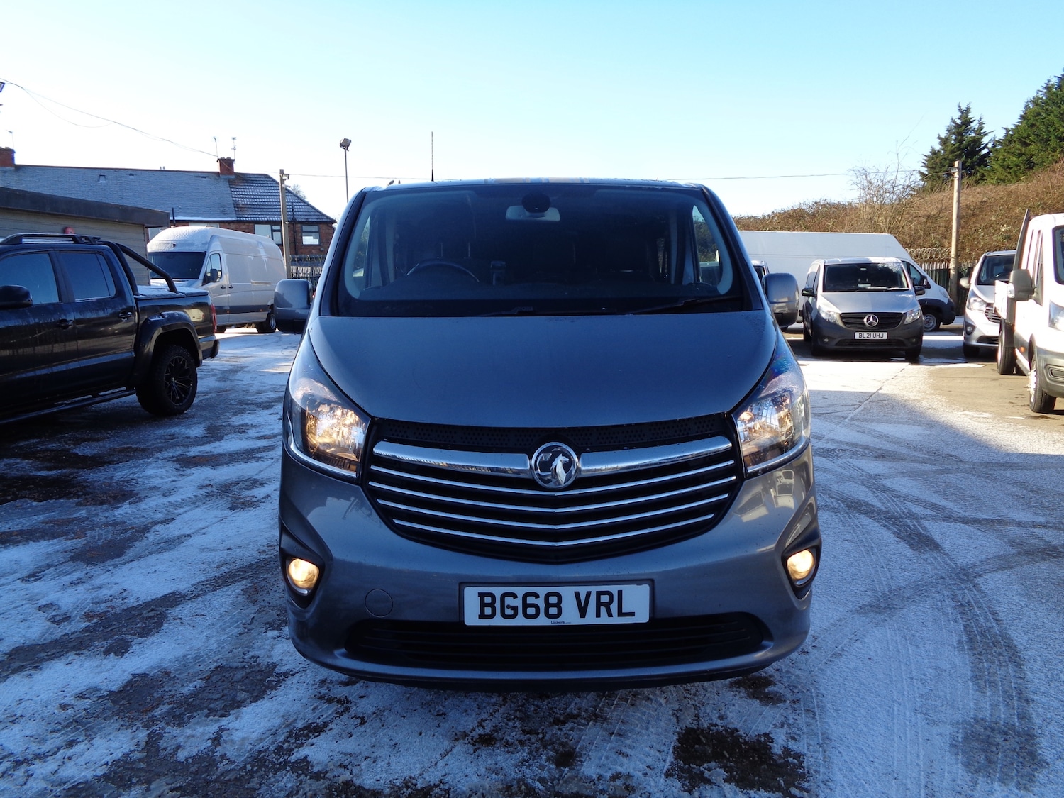 Used Vauxhall Vivaro 2018 for sale - 77104095: Photo 2
