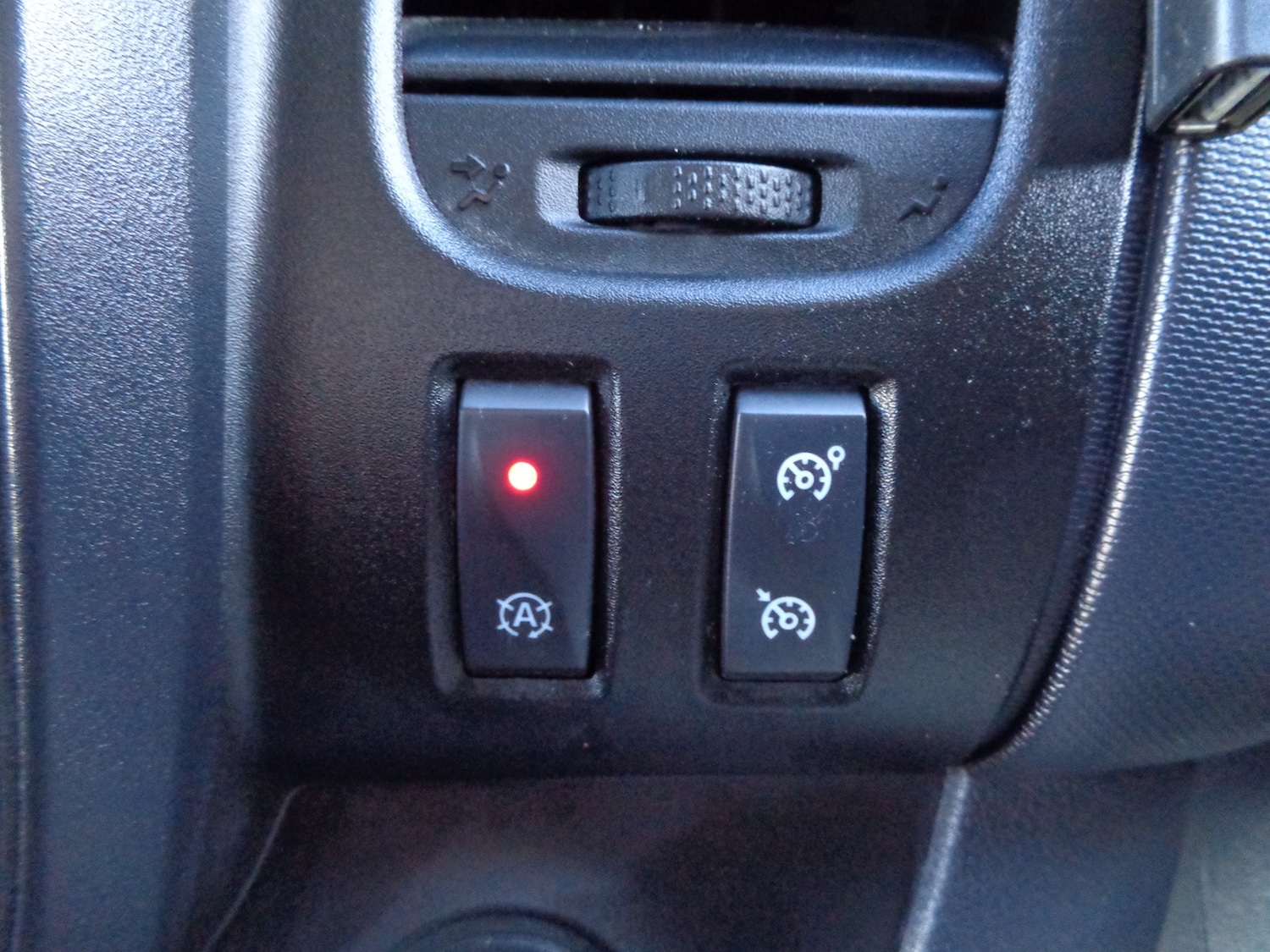 Used Vauxhall Vivaro 2018 for sale - 77104095: Photo 31