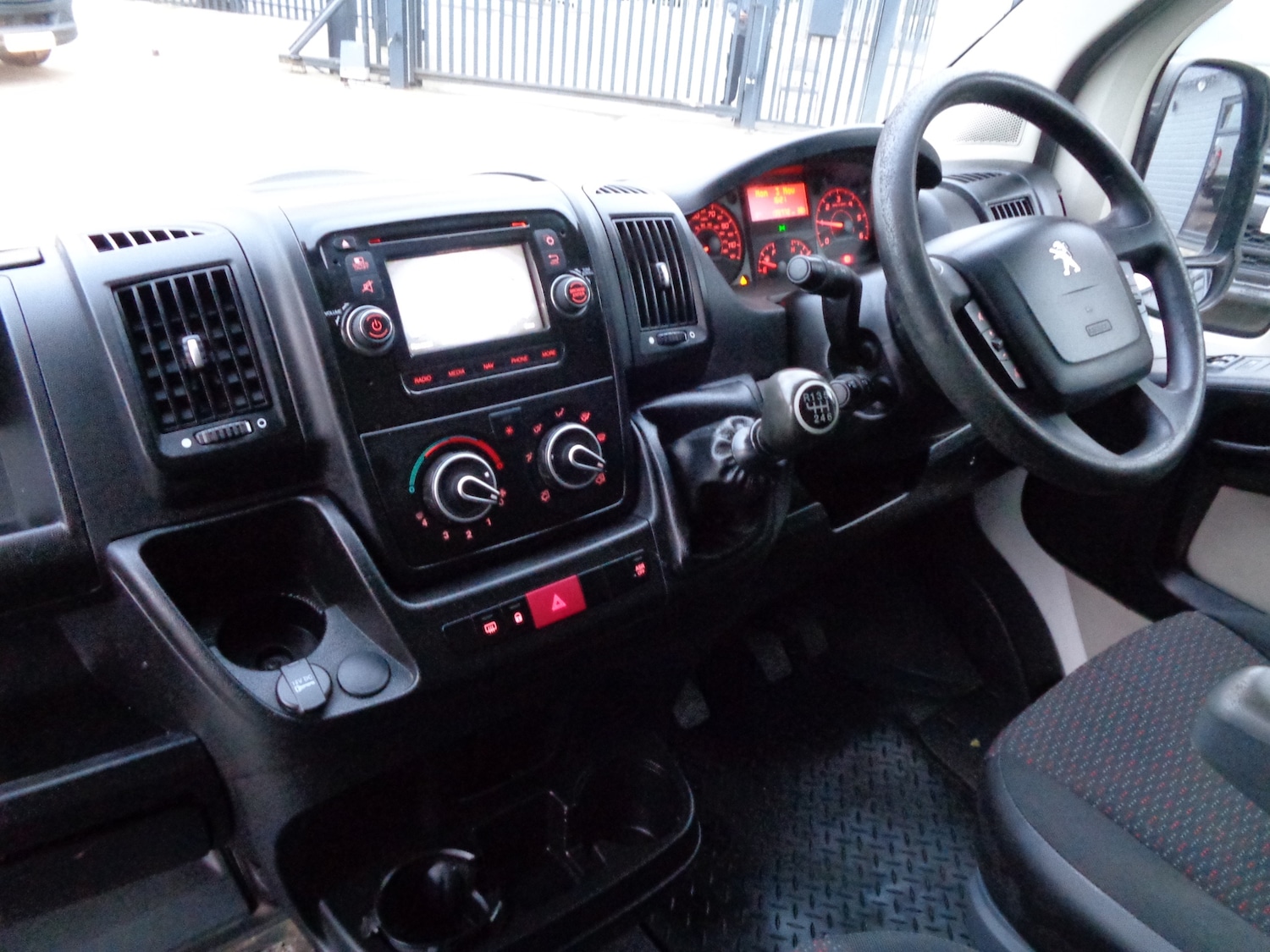Used Peugeot Boxer 2018 for sale - 76393857: Photo 19