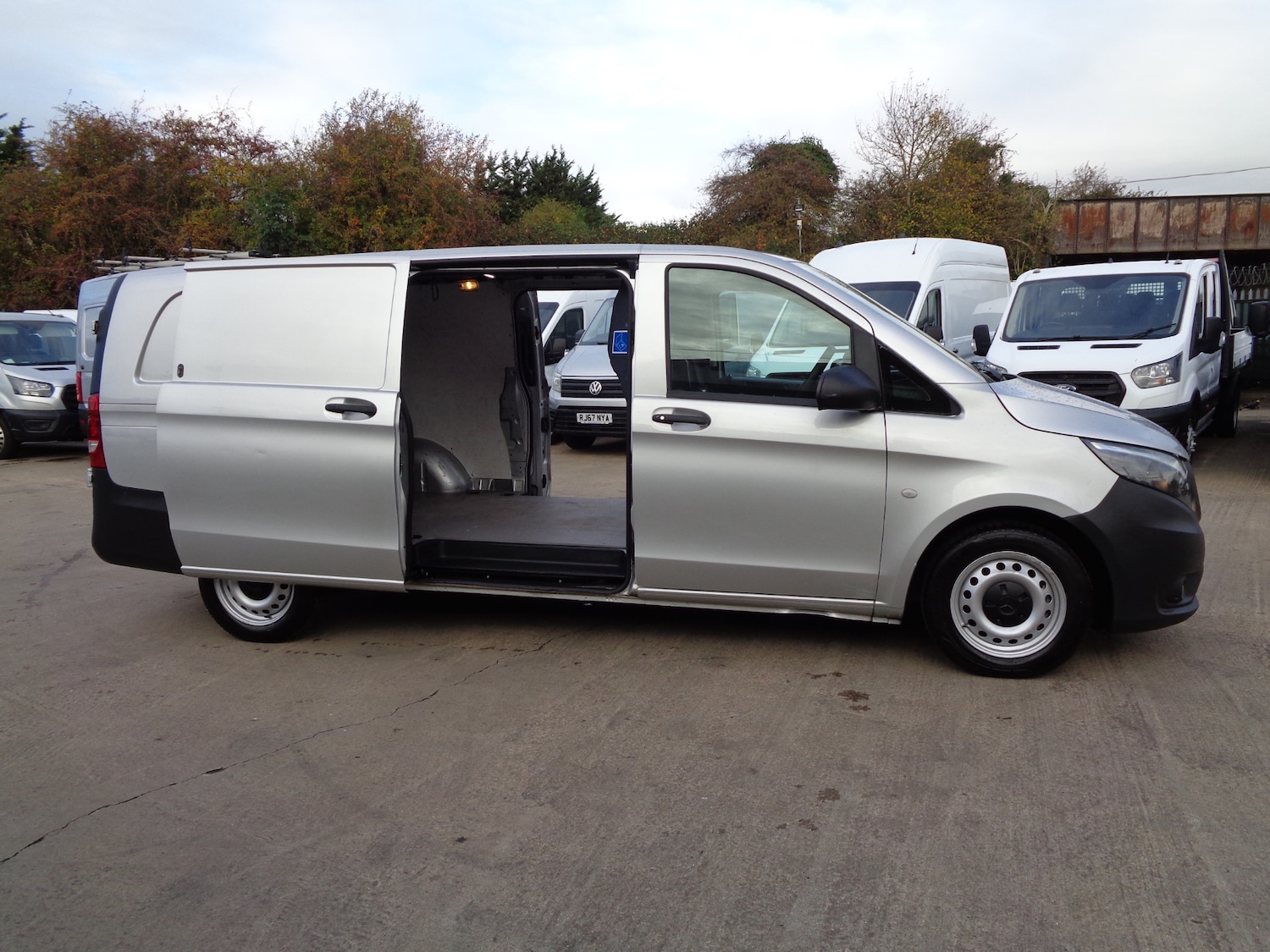 Used Mercedes-Benz Vito 2021 for sale - 76329843: Photo 8