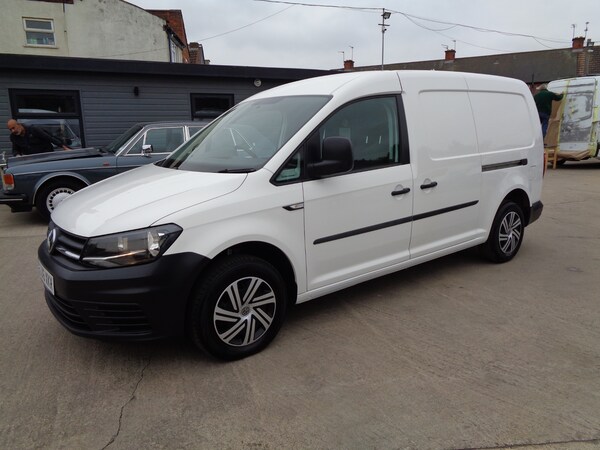 Used Volkswagen Caddy Maxi 2016 for sale - 76218855: Photo 2