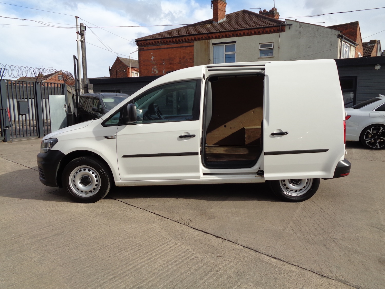 Used Volkswagen Caddy 2019 for sale - 75723487: Photo 10