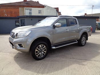 Used Nissan Navara 2017 for sale - 78926808: Photo