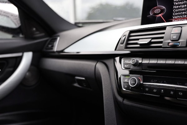 Used BMW 3 Series 2017 for sale - 76223210: Photo 14