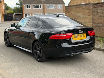 Used Jaguar XE 2017 for sale - 79720709: Photo