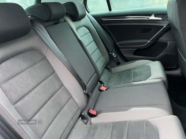 Used Volkswagen Golf 2017 for sale - 77218046: Photo 32