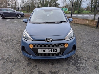 Used Hyundai i10 2018 for sale - 77599392: Photo