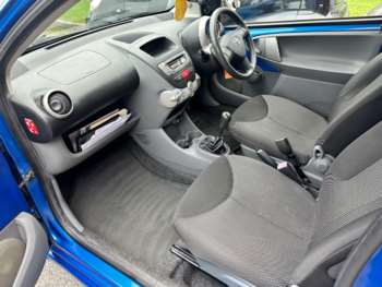 Used Toyota AYGO 2010 for sale - 73567936: Photo