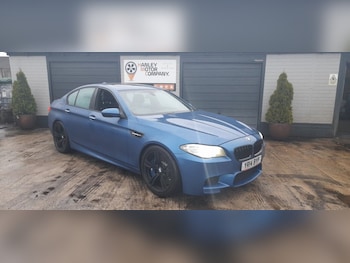 2014 (14) - M5 4dr DCT