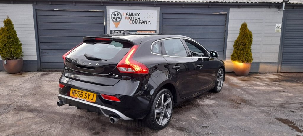 Used Volvo V40 2015 for sale - 77276304: Photo 2