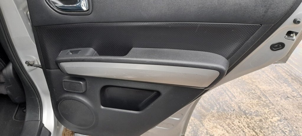 Used Nissan X-Trail 2009 for sale - 77820859: Photo 27