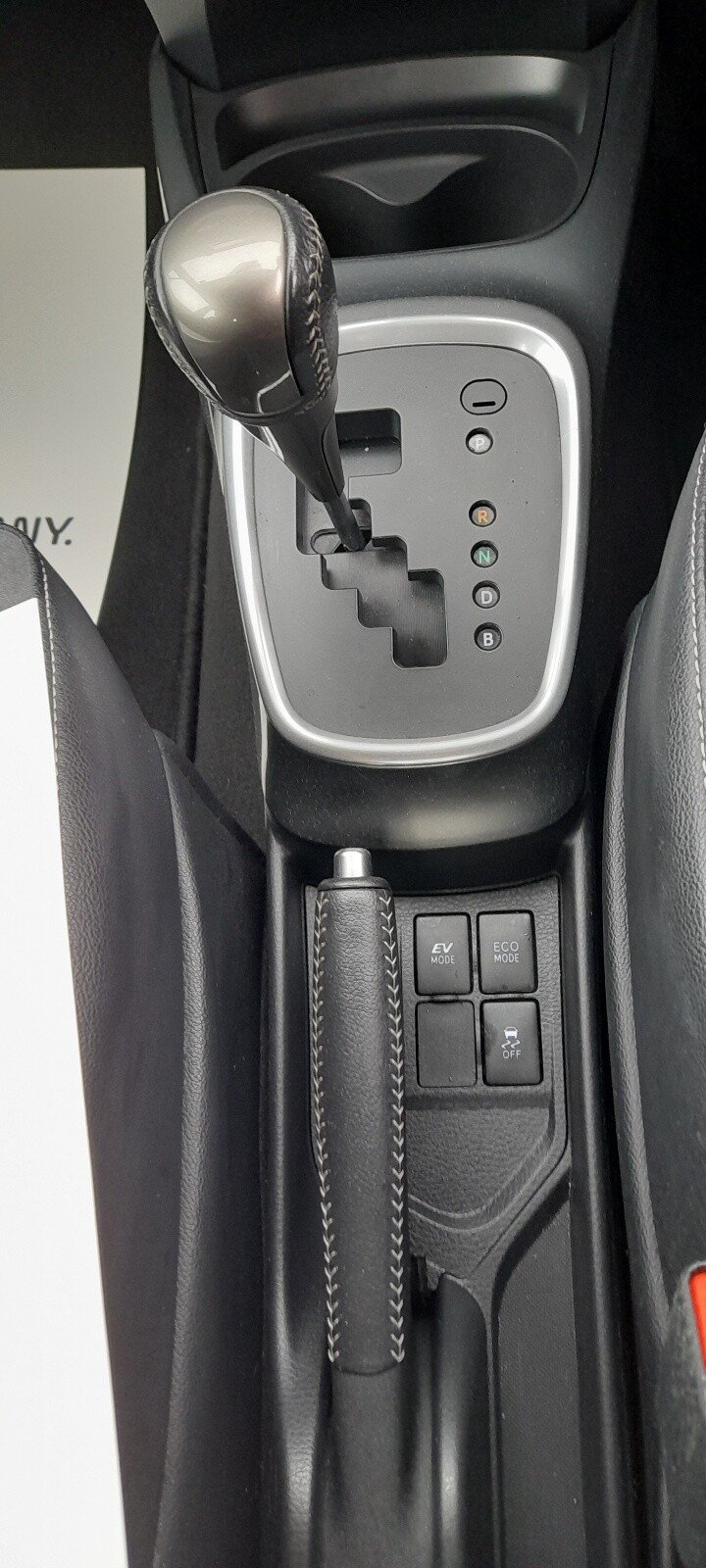 Used Toyota Yaris 2015 for sale - 76724860: Photo 19