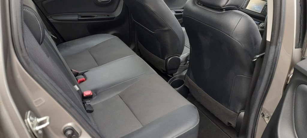 Used Toyota Yaris 2015 for sale - 76724860: Photo 22