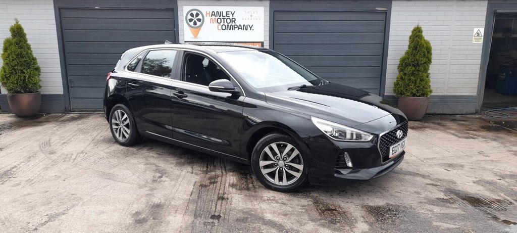 Used Hyundai i30 2017 for sale - 76368190: Photo 1