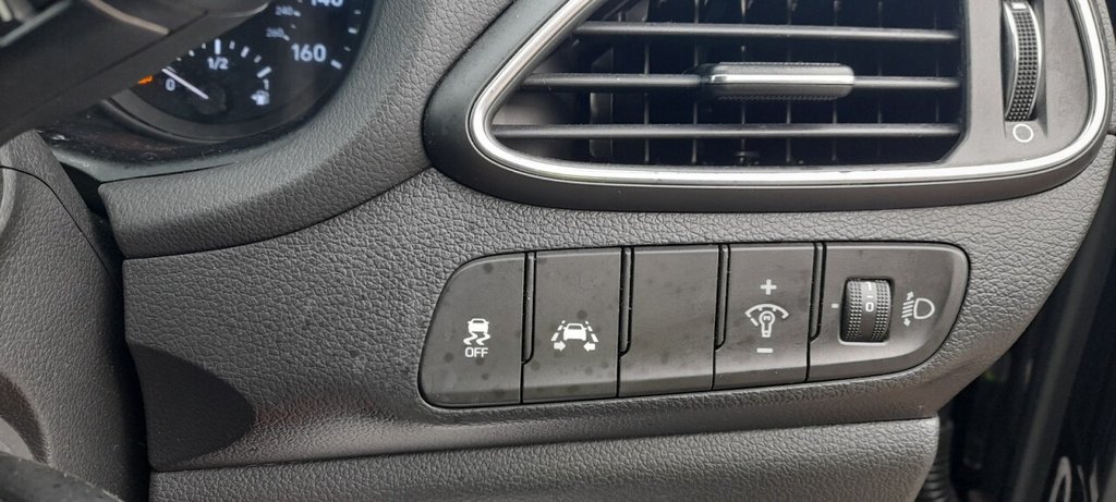 Used Hyundai i30 2017 for sale - 76368190: Photo 16