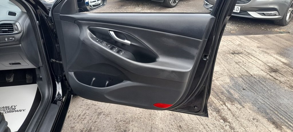 Used Hyundai i30 2017 for sale - 76368190: Photo 20