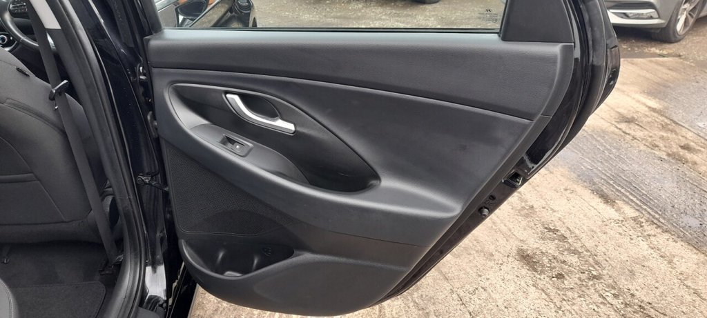 Used Hyundai i30 2017 for sale - 76368190: Photo 22