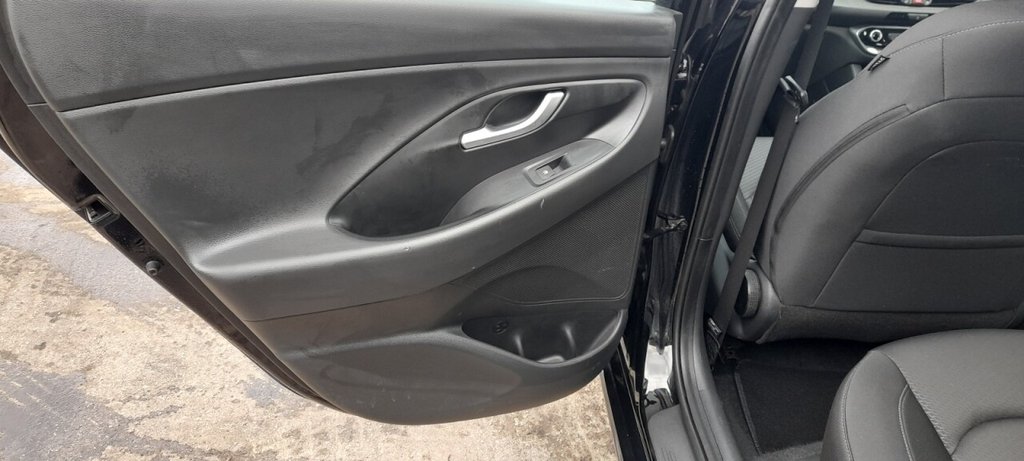 Used Hyundai i30 2017 for sale - 76368190: Photo 24
