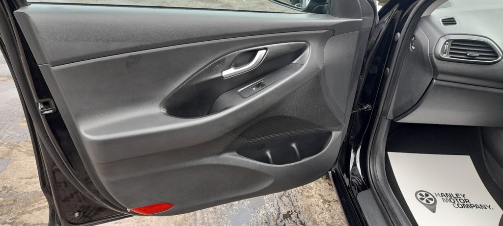 Used Hyundai i30 2017 for sale - 76368190: Photo 26