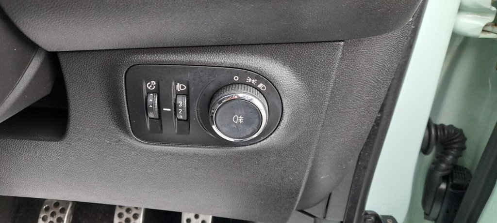 Used Vauxhall ADAM 2017 for sale - 77356095: Photo 24